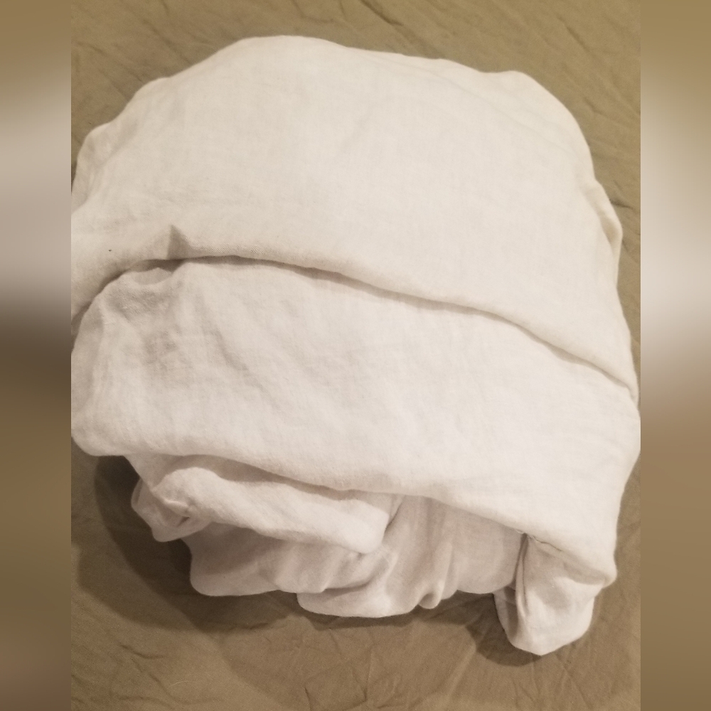 Cb2 Full-sized FITTED Sheet ONLY